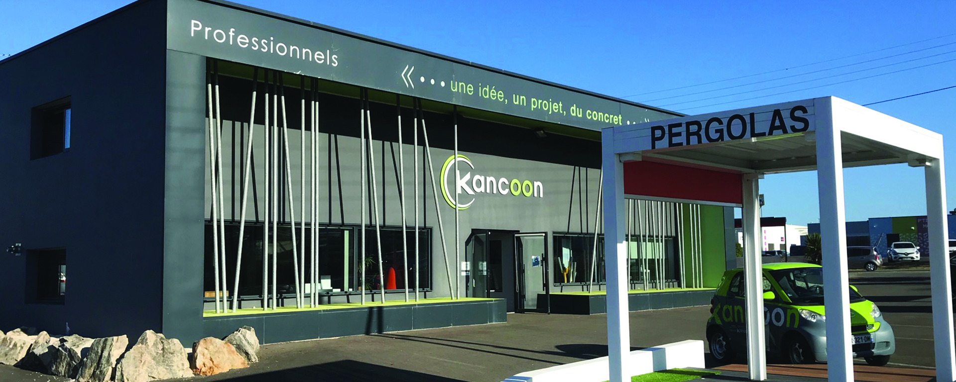 Pergolas Bioclimatique posée par KANCOON en Vendée - spécialiste de la protection solaire : pergolas, stores, terrasses aux Sables d'Olonne et en Vendée